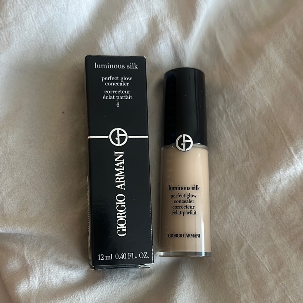 Giorgio Armani Luminous Silk Concealer - Shade 6